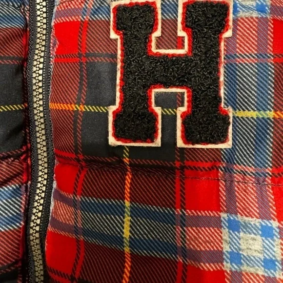 Tommy Hilfiger Vest 18M Baby Red Blue Plaid Full Zip Puffer Pockets Kids Toddler - Picture 2 of 8